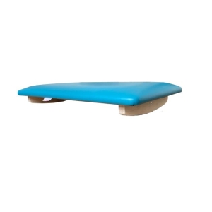 Mała deska równoważnia do terapii SI, wyściełana, z zaokrągloną podstawą kołyskową.