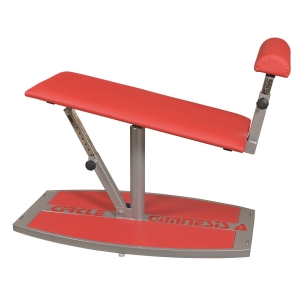 Gymnesis Circle A – urządzenie do treningu obwodowego, widok ogólny z czerwoną tapicerką.