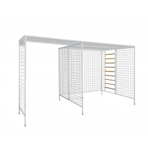 Kabina UGUL PD do ćwiczeń i zawieszeń, z przewieszką oraz wbudowaną drewnianą drabinką.