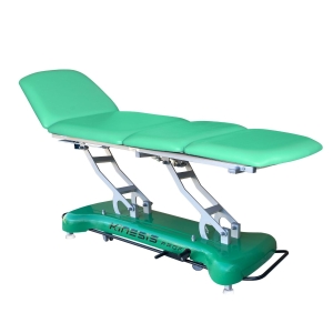 Stół rehabilitacyjny PROFI 4 Plus z zieloną tapicerką, czterosegmentowy, widok pod kątem.