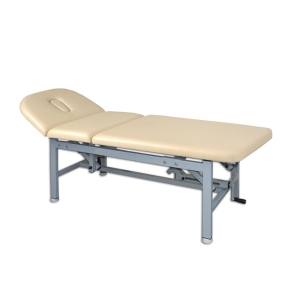 Stół rehabilitacyjny SR-RŁ3 z beżową tapicerką, trzysegmentowa konstrukcja, regulowany zagłówek.