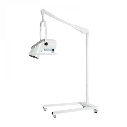 Bioptron 2 na statywie domowym – lampa terapeutyczna na mobilnym stojaku z regulowanym ramieniem.