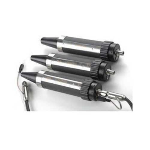 Zestaw trzech dysz nadmuchowych do urządzeń Cryo z przewodami podłączeniowymi.