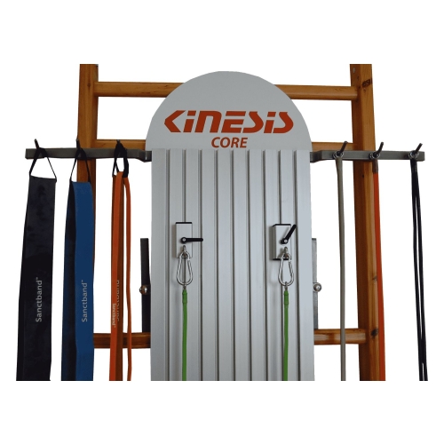 Górna część kolumny Easy Core z logo i zamocowanymi taśmami oporowymi.