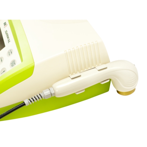 Głowica ultradźwiękowa SU-5 umieszczona w uchwycie na aparacie do fizykoterapii.