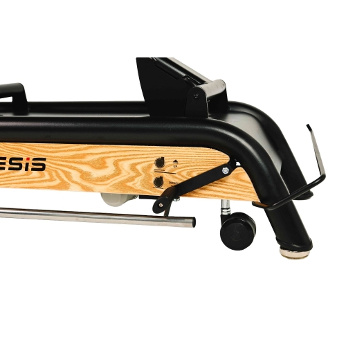 Panel boczny Milton MTC z przyciskami sterowania i elementami konstrukcji.