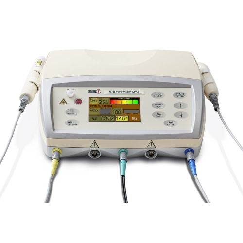 Aparat Multitronic MT-8 do elektroterapii i laseroterapii z kolorowym wyświetlaczem oraz podłączonymi sondami i przewoda