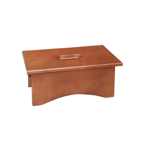 Drewniany schodek rehabilitacyjny z wyciętym uchwytem do przenoszenia.