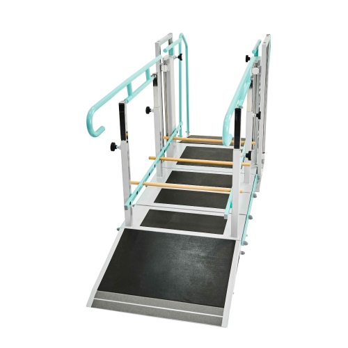 Drabinki kroczowe systemu GoStep, montowane w regulowanej konstrukcji do ćwiczeń chodu.