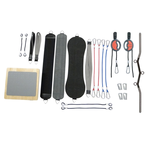 Zestaw akcesoriów Sling Therapy Standard: podwieszki, linki, karabińczyki oraz drążek do ćwiczeń.