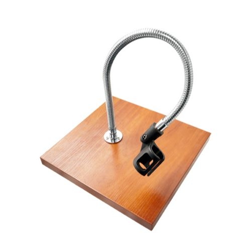 Mały statyw do aplikatora z elastycznym ramieniem i podstawą drewnianą.