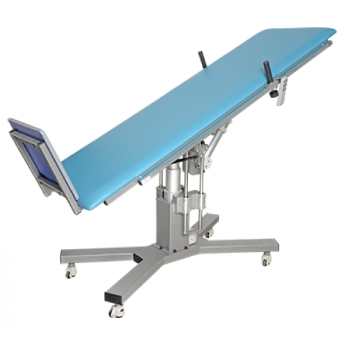 Stół pionizacyjny SP-E2 z regulacją kąta nachylenia i stabilnym podparciem pacjenta.