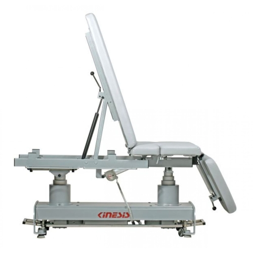 Stół rehabilitacyjny PERFECT III KINESIS z oparciem ustawionym w pozycji pionowej.