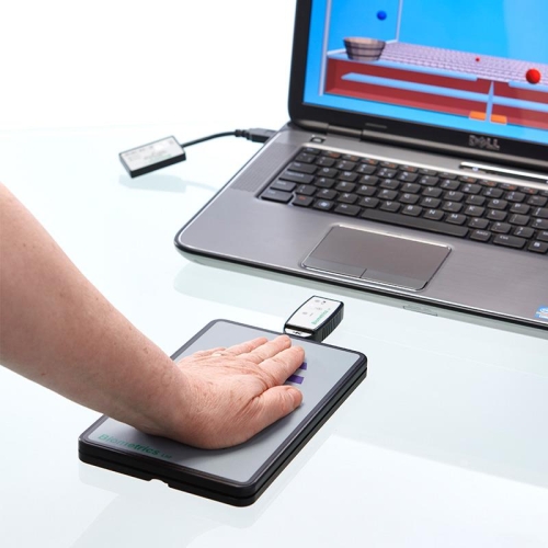Pomiar siły i reakcji dłoni przy użyciu czujników Biometrics podłączonych do komputera.